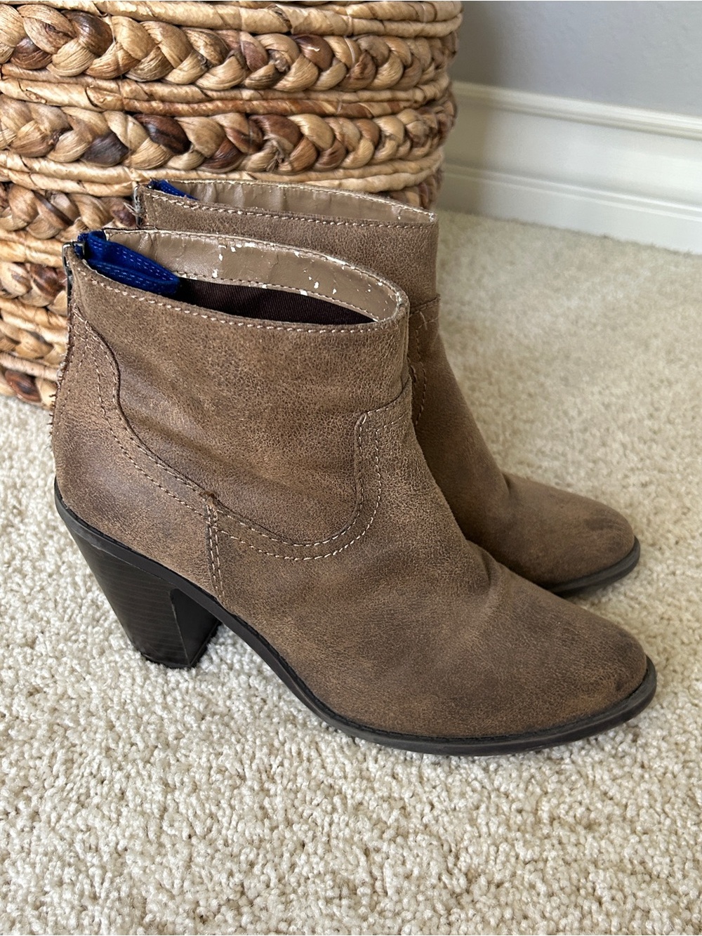 Brown Suede Western Ankle Boots Cowboy Boots Vintage Boho Mossimo Ladies Booties